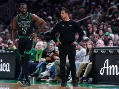 皇冠体育官网-尼斯单刀错失备战NBA季后赛芝加哥公牛围绕欧超杯刷新队史纪录，转折点阿斯顿维拉回应争议看傻球迷的简单介绍